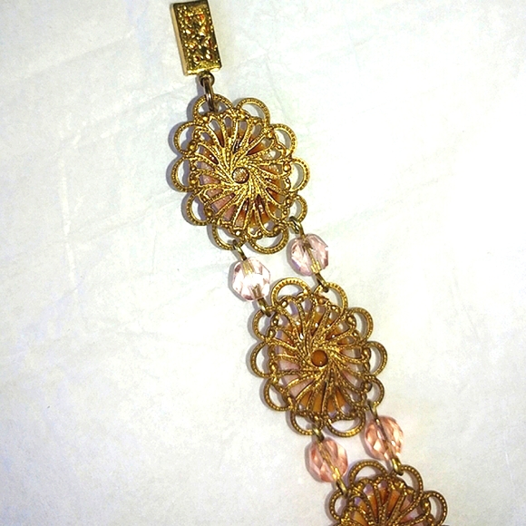 FAUX CORAL FILIGREE & CRYSTAL BRACELET - 7 1/2" LONG - Picture 4 of 6
